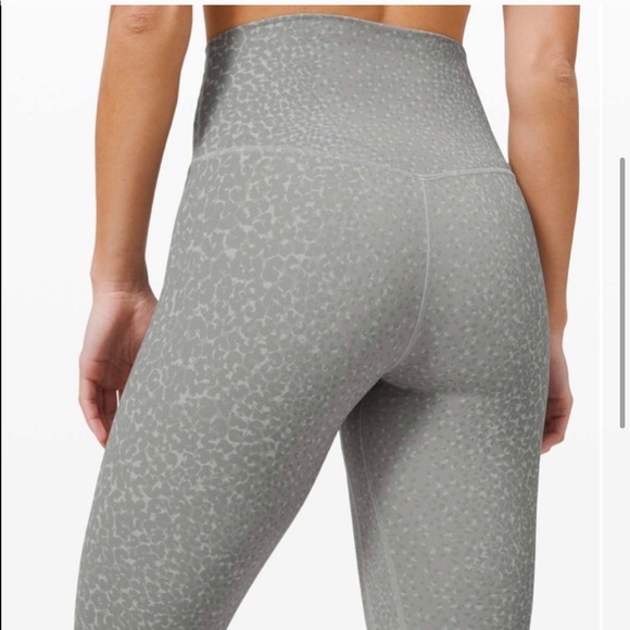 Lululemon Align HR pant 28” - Picture 4 of 8